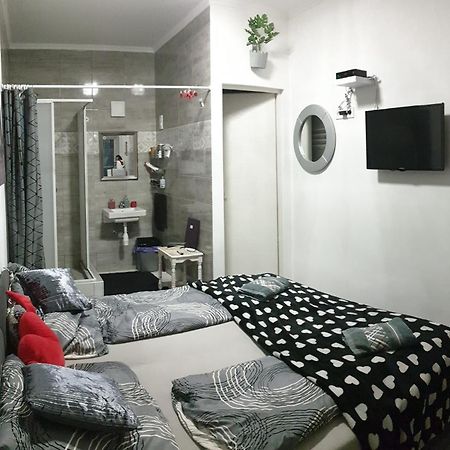 Grevia Apartmanok Poroszlo Ruang foto