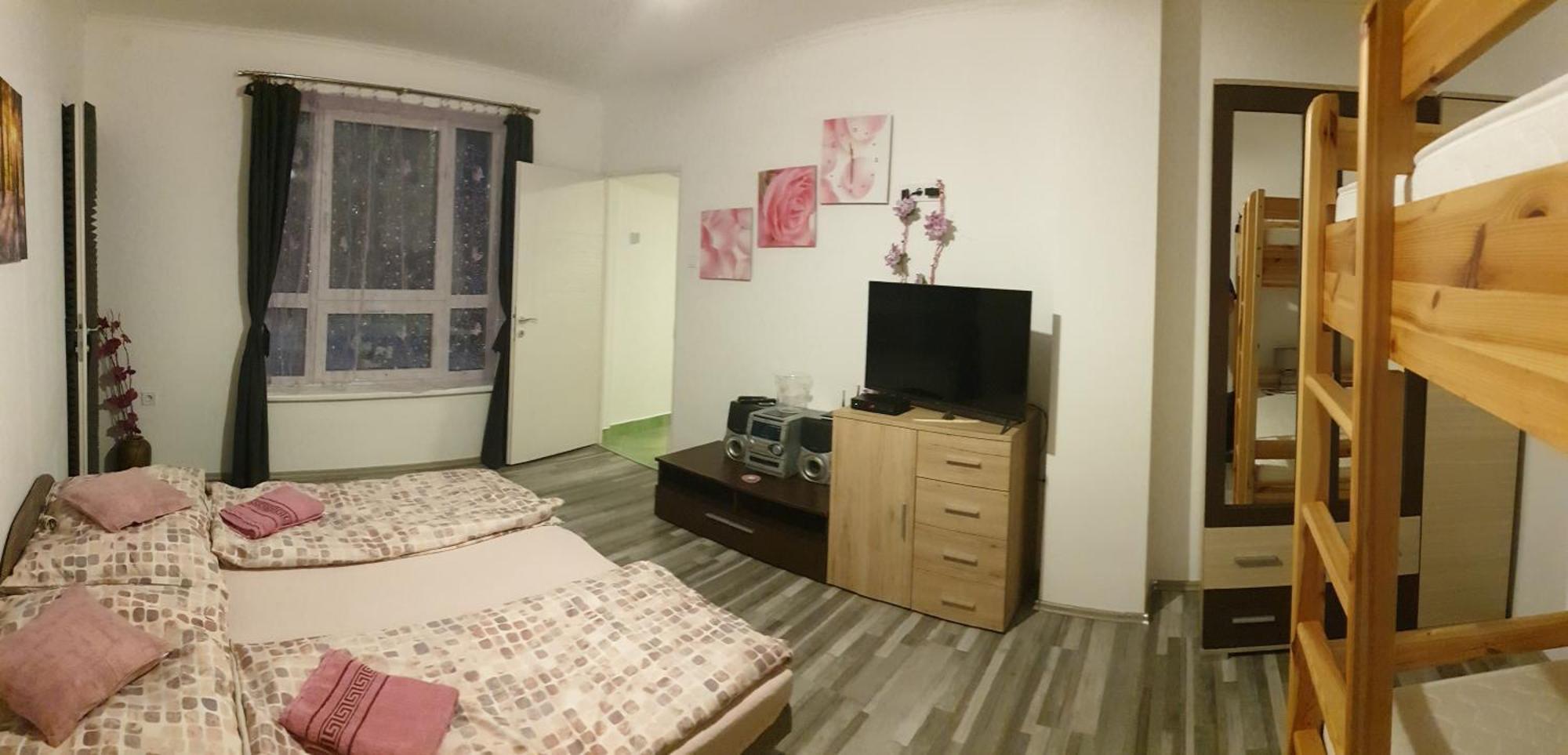 Grevia Apartmanok Poroszlo Ruang foto