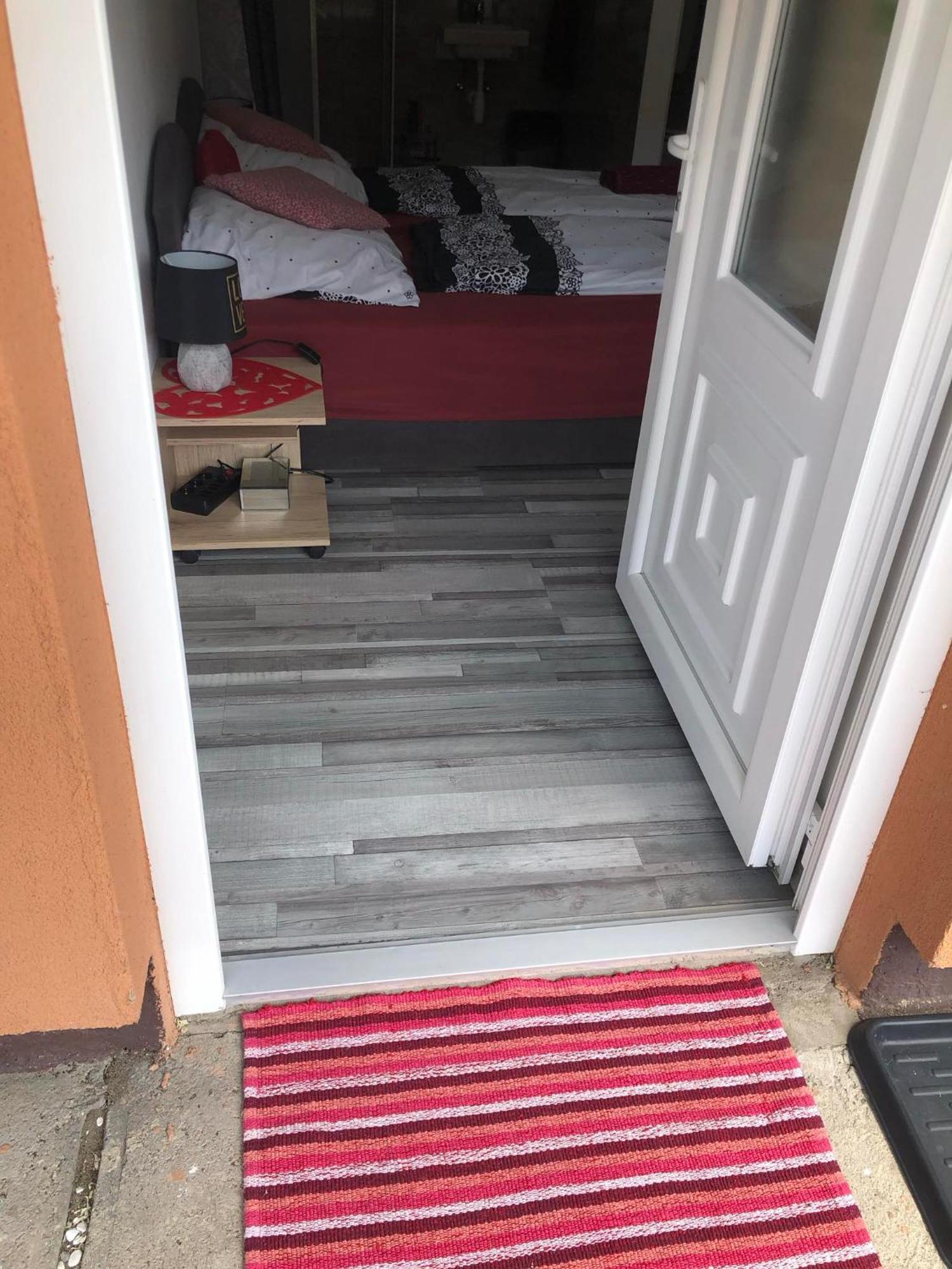 Grevia Apartmanok Poroszlo Bagian luar foto